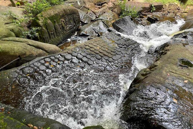 Kbal Spean Lingar River, Banteay Srei Temple & Pre Rup Tour - Your guide is the difference: Naga and Pedro stories