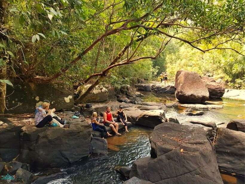 Kbal Spean Trekking Tour with Banteay Srei & Landmine Museum - Getting there smoothly: pickup, air-con comfort, and a tight 8-hour plan