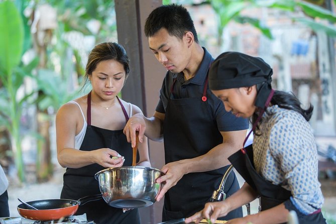 Khmer Cooking Class at a Local's Home in Krong Siem Reap - Your 4-Course Meal, Plus Mushroom and Crocodile Farm Stops