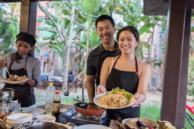 Khmer Cooking Class at a Local's Home in Krong Siem Reap - Timing Choices: Lunch vs Dinner Sessions and What to Bring