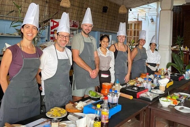 Khmer Cooking Class in Cambodia - Meeting at Sambo Khmer and Thai Restaurant (Wat Damnak) and How the Class Runs