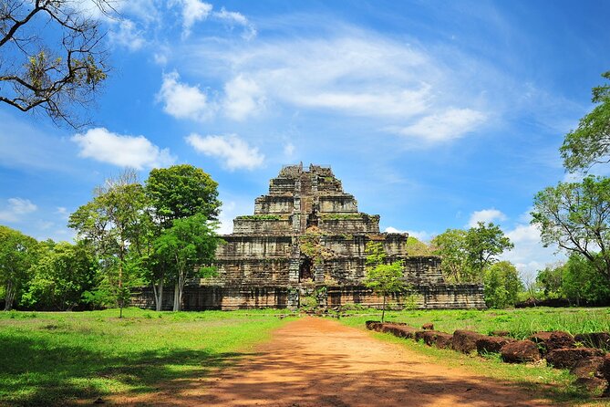 Koh Ker & Beng Mealea Temple Full-Day Private Tour from Siem Reap - Why Koh Ker and Beng Mealea feel different from the main Angkor stops