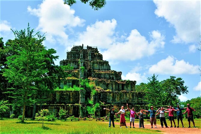 Koh Ker & Beng Mealea Temple Full-Day Private Tour from Siem Reap - Koh Ker Temple Complex: Prasat Thom and the Khmer capital vibe