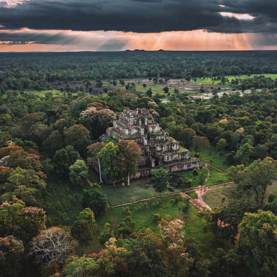Koh Ker & Beng Mealea Temple Guided Tour - Beng Mealea: Unrestored Ruins, Shade, and Easy Family Wandering