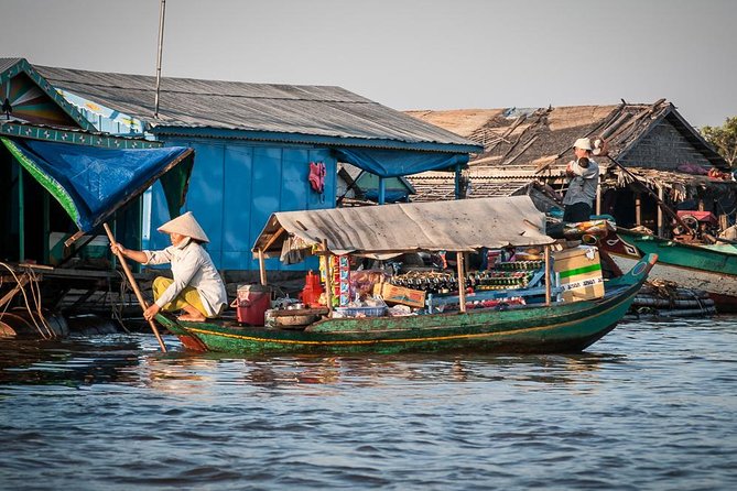 Kompong Khleang Floating Village & Tonle Sap Lake - Private Day Tour - Damdek Stop: Sticky Rice First, Then a Real Bakery Break