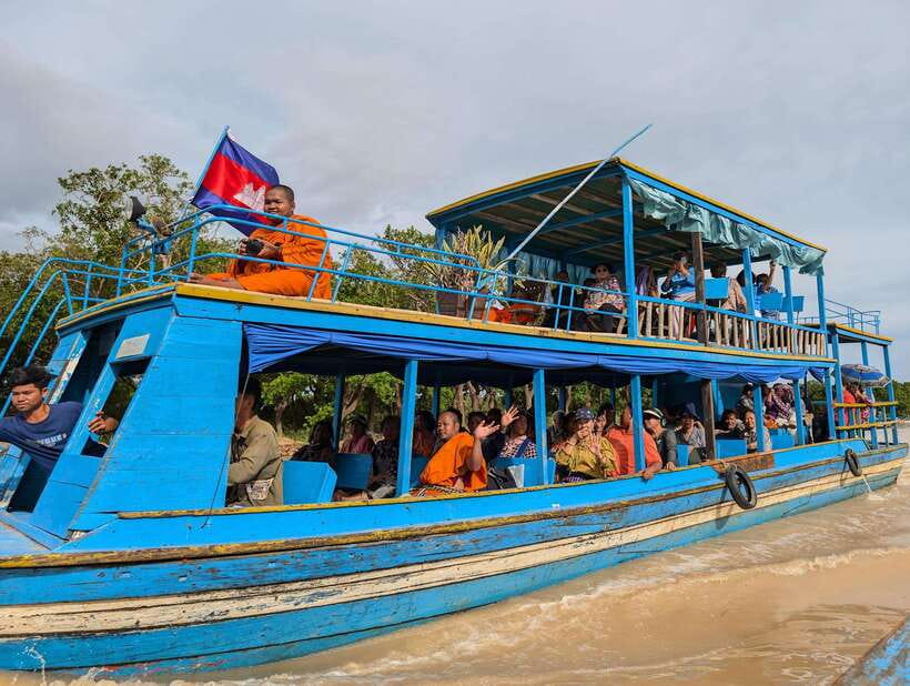 Kompong Kleang Floating Village Guide Tour from Siem Reap - Price and Value: $49 Tour Plus $18 Admission