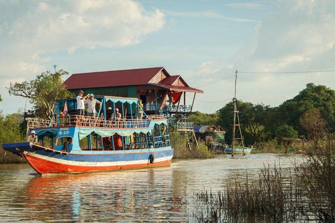 Kompong Phluk Floating Village Private Half-Day Tour - Private boat time on the lake: what you’ll spot on the way