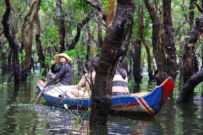 Kompong Phluk Village Tonle Sap Lake Half-Day Tour From Siem Reap - Flooded forest cruising, the part where photos make sense