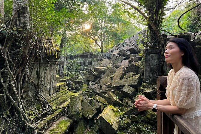 Kulen Mountain Beng Mealea and Tonle Sap Tour in Siem Reap - Kampong Phluk on Tonle Sap: the boat ride that changes the mood