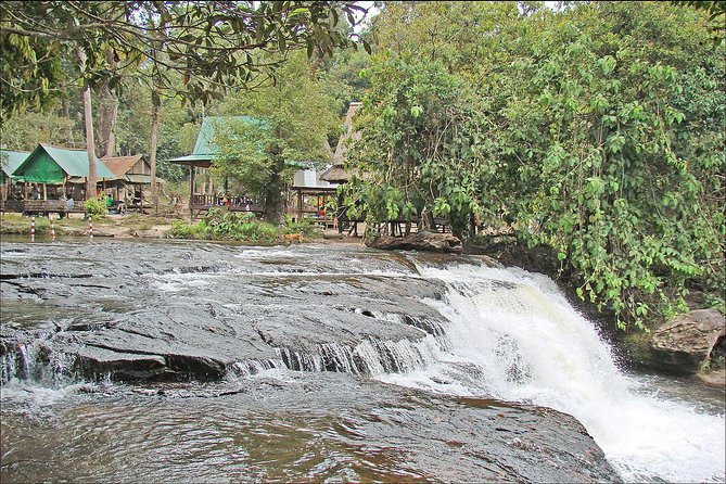 Kulen Mountain, Killing Fields and War Museum Tour - Stop 3: Wat Thmey (Killing Fields), Respectful Self-Guided Time