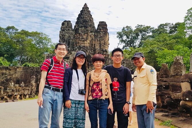 Kulen National Park Ticket -Waterfall & 1000 Lingas - Poeng Ta Kho (Amazing Cliff): a fast viewpoint that’s worth the stop