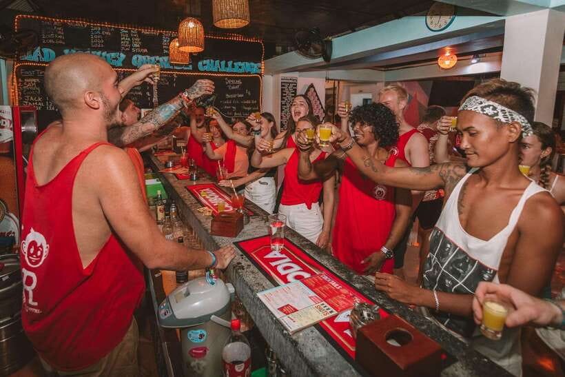 Mad Monkey Siem Reap Pub Crawl - The Rough Edges: When the First Hours Feel Unorganized or Too Static