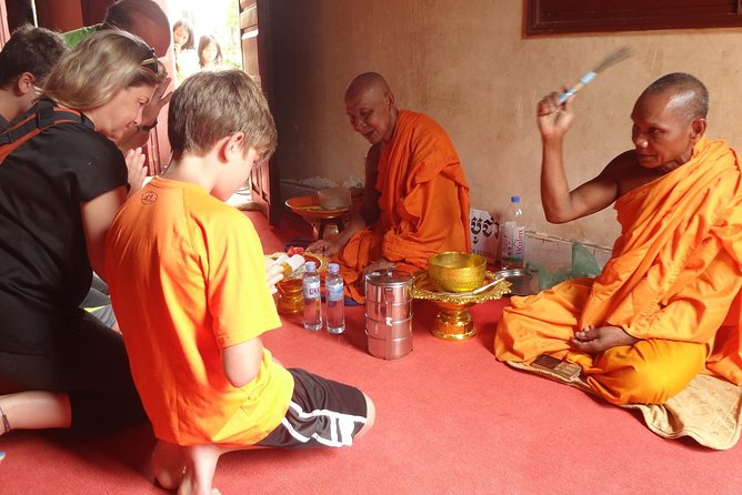 Monk Blessing Ceremony - Monk Blessing at Wat Porkrom: What the ceremony actually feels like