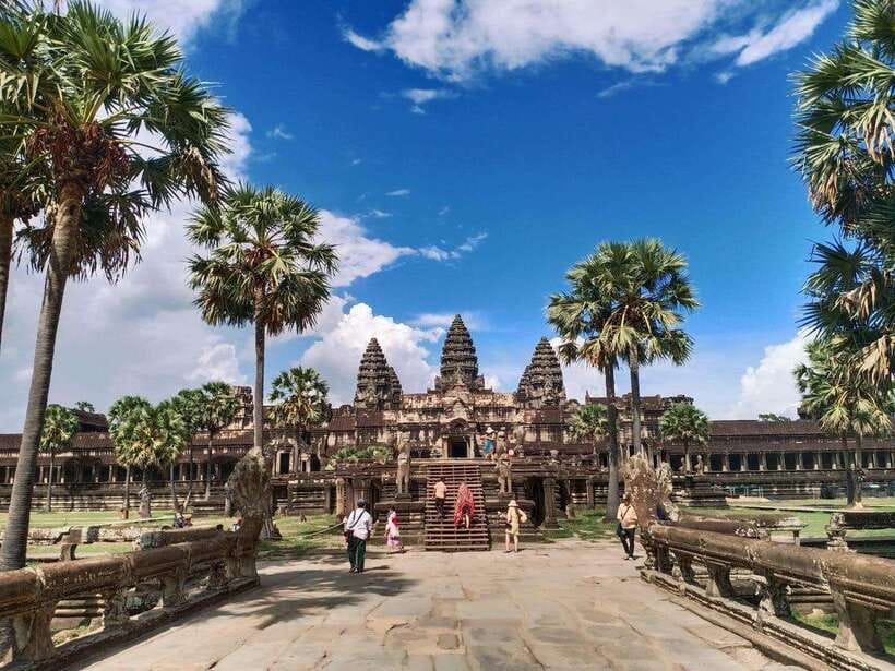 One Day Angkor Wat Trip with Sunrise - Baphuon, Phimeanakas, and the Royal circuit: viewpoints, causeways, and the reclining Buddha