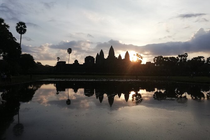 One Day Angkor World Heritage Tour - The guides and drivers: what you should expect from the experience