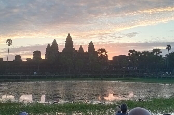 One Day Sunrise Private Tour at Angkorwat with Major Temples - Your guide and vehicle setup for a smoother Angkor day