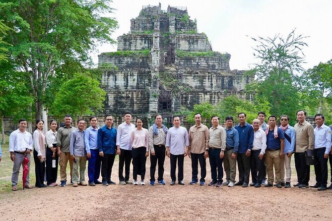 Overland to Beng Melea and Koh Ker Tour - Koh Ker: Prasat Thom and the appeal of going off the main circuit