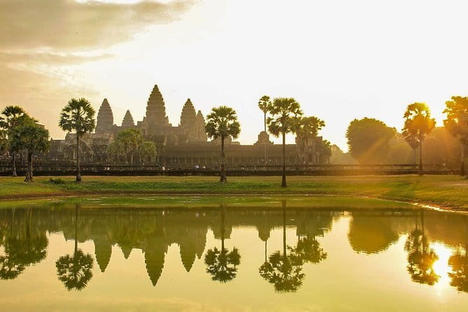 Personalised Angkor Wat Sunrise Off-the-Beaten Track Tour - Key things you will like about this Angkor sunrise tour