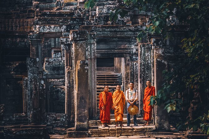Personalised Angkor Wat Sunrise Tour by TukTuk - Angkor Wat time: how to use your two hours well