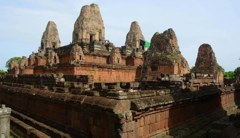 Phnom Bakheng Sunset Tour, Pre Rup, Neak Pean, Preah Khan - Neak Pean in Jayatataka Baray: The Circular Island Temple