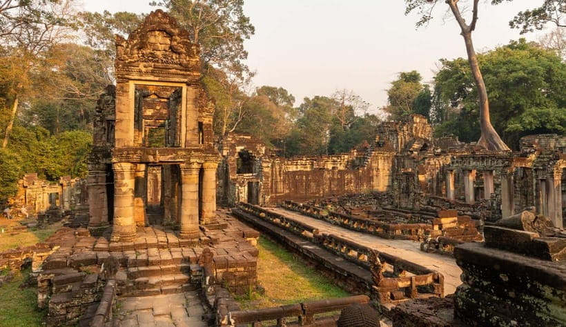 Phnom Bakheng Sunset Tour, Pre Rup, Neak Pean, Preah Khan - Preah Khan: Tree Roots, Crumbling Stone, and Jayavarman VII