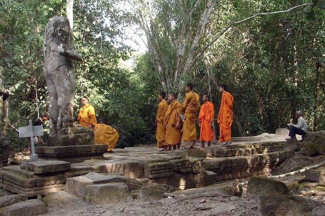 Preah Khan, Neak Pean and Pre-Rup Private Tour - Srah Srang: the water tank you can still read