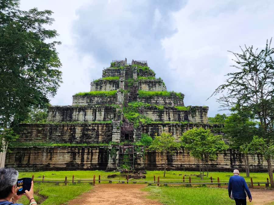Preah Vihear Temple Koh Ker & BengMealea Tour from Siem Reap - Beng Mealea: walking through the broken, famous temple