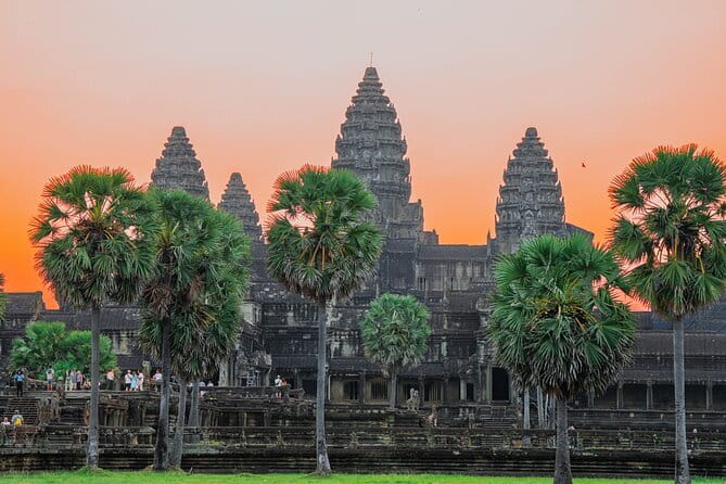 Private Angkor Wat Sunrise Guide Tour include Breakfast and Snack - Key highlights worth waking up for