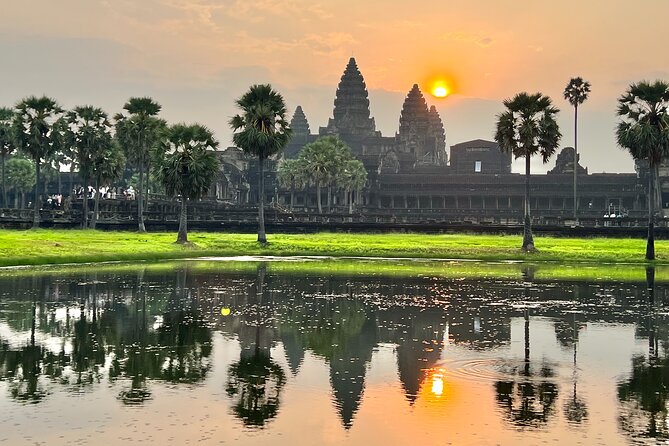Private Angkor Wat Sunrise Tour with Lunch Included - Why the 4:30 AM Angkor Wat sunrise timing really works