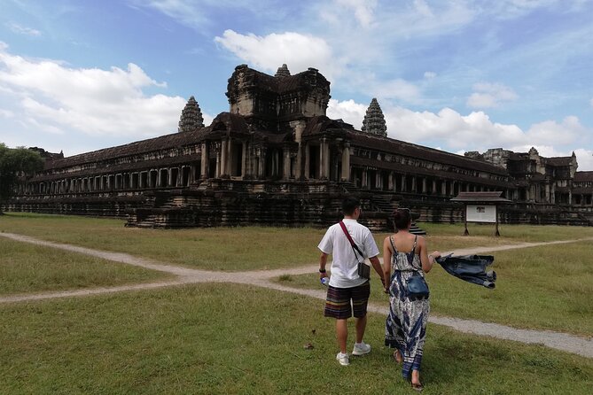 Private Angkor Wat Temple Tour - Bayon Temple and the faces: the emotional center of Angkor Thom