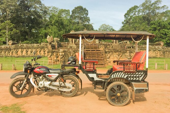 Private Angkor Wat Tour & Angkor Park/Heritage With Local Guide - Getting to Angkor by Tuk Tuk, With Time to Breathe