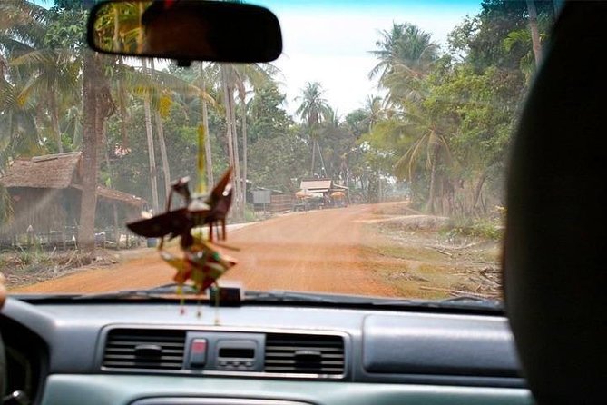 Private Angkor Wat Tour from Siem Reap - Private pick-up in an air-conditioned car: the day starts easy