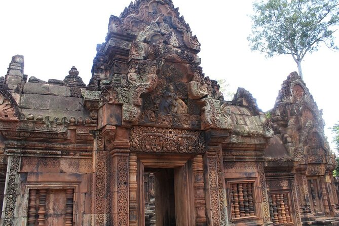 Private Banteay Srei and 4 Temples Guided Tour - Why a private Banteay Srei day feels smarter than trying to DIY