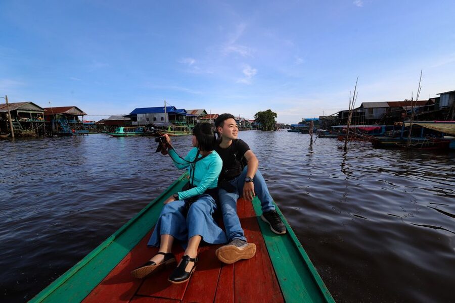 Private Beng Mealea and Floating Village Tour with Sunset - Guides can make or break the “story” part of the day