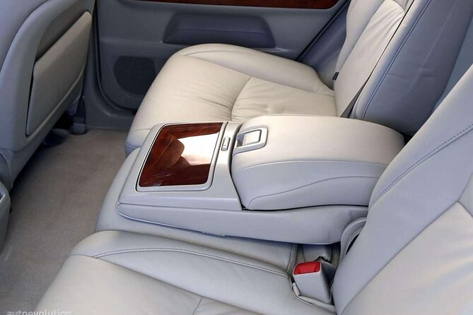 Private Car services from Siem Reap to Phnom Penh - Who this private Siem Reap to Phnom Penh transfer is best for