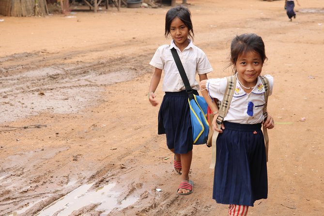 Private City Tour in Siem Reap - Angkor National Museum and Artisans Angkor: learn big, then look closely