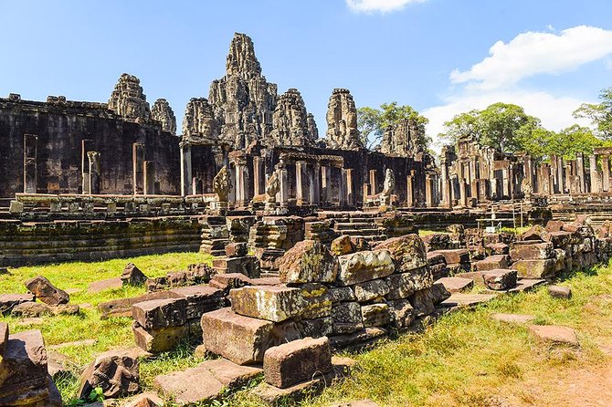 Private Full-Day Angkor Temple and Sunset Viewing with Lunch - Ta Prohm and the Tree Roots Without the Stress