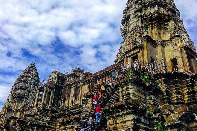Private Guided Tours-Sunrise Angkor Wat, Ta Prohm, Bayon and more - Bayon Temple to finish: faces, symbolism, and a strong finale