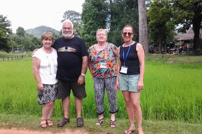 Private Half-Day Tour to Kampong Phluk Flooded Forest and Floating Villages - Floating Village Life, Stilts, Fishing, and Local Needs