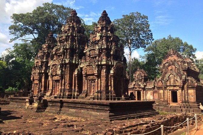 Private Kulen Mountain-Banteay Srei and Kampong Phluk Village - Start at Banteay Srei Temple, Pink Sandstone and 10th Century Carving
