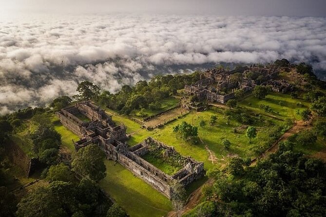 Private Preah Vihear and 2 Temples Guided Tour - Guide and driver quality, what consistently earns top marks