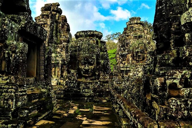 Private Siem Reap 4 Days: Full Exploration of the Angkor Complex - Ta Prohm and Banteay Kdei: the day gets a little wild