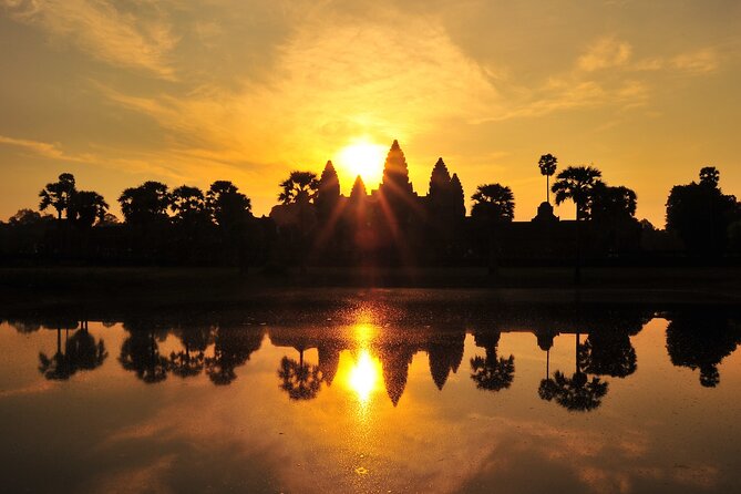 Private Sunrise Angkor Wat Tour with pickup from your hotel - Sunrise timing in Siem Reap, and why it matters
