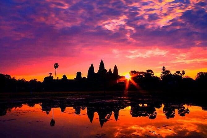 Private Taxi from Siem Reap to Phnom Penh - Speak English Driver - Who This Transfer Fits Best