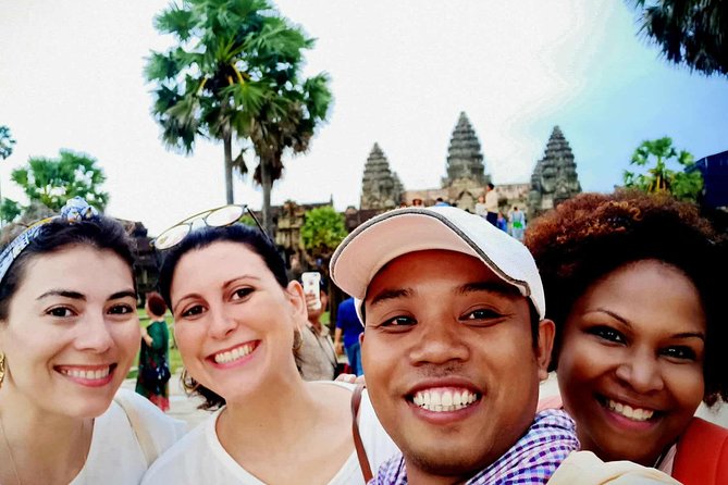 Private Tour Angkor Wat - Guide Quality: Clear Explanations, Photo Help, and Cold Towel Reset