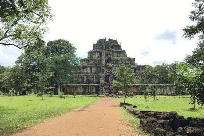 Private Tour to Koh Ker and Beng Mealea - Beng Mealea: a crumbled temple you can actually roam