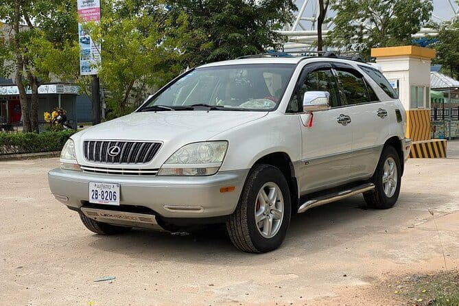 Private Transfer from Siem Reap Angkor Int'l Airport to Town - Arriving at Old Market Bridge: why this drop-off is useful