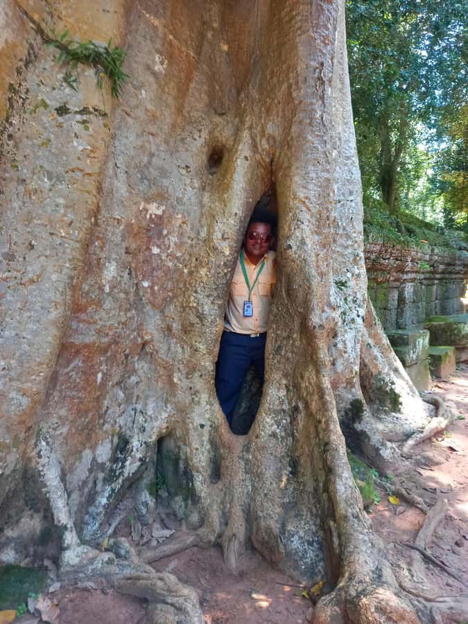 Shared day tour with Spanish-speaking guide at Angkor Temple. - Key things to know before you go