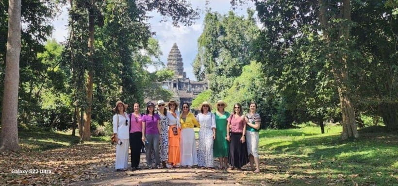 Siem Reap: 2-Day Private Angkor Wat & Phnom Kulen Tour - Languages and guide quality: what you can expect in practice