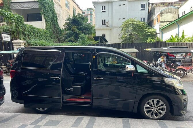 Siem Reap Airport Taxi Transfer - City Center Hotels - Going Back to the Airport: The Departure Version Works Too